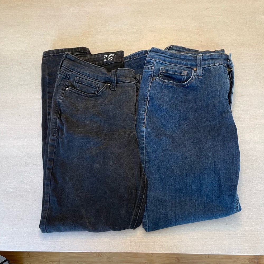 Lot of 2 Women’s Crown and Ivy Skinny Blue and Black Jeans